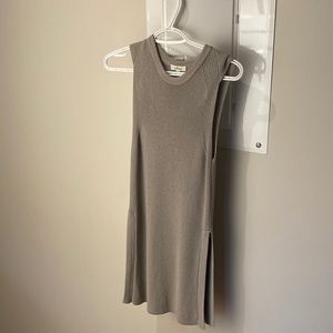 Aritzia Wilfred shirt